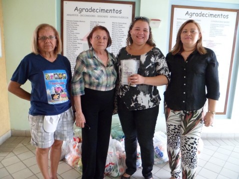 No Tia Júlia, Elza, Teresinha, Soraya e Michelle