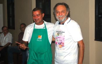 Júlio Cesar (esq.) e Hugo Albuquerque, da Associação Orquidófila da Paraíba.